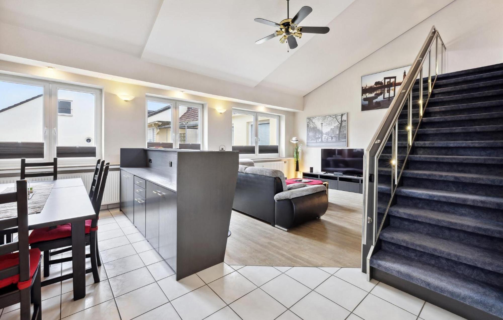 Amazing Apartment In Bremerhaven With Kitchen Bagian luar foto